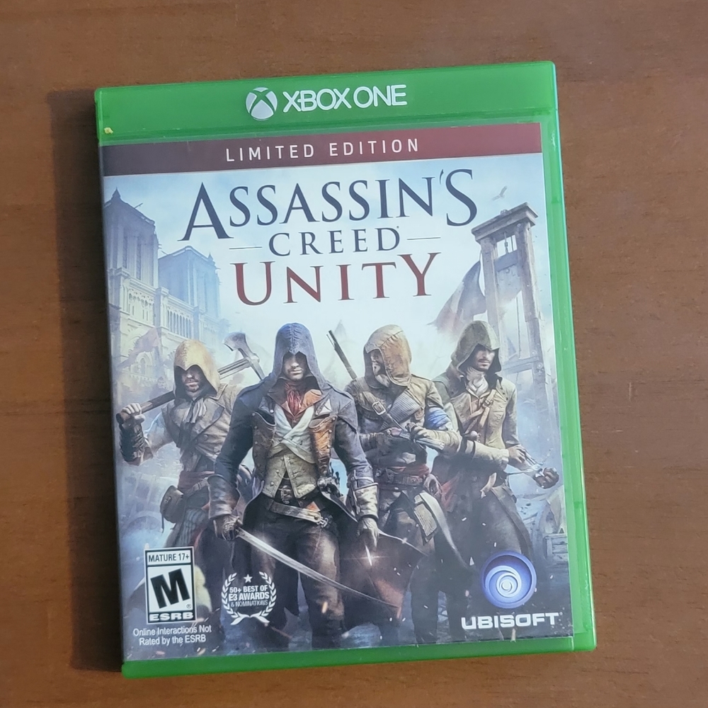 Used XBOX ONE Assassin's Creed: Unity Limited Edition Rated Mature Sat in Paris